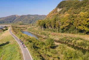 サイクリング風景潜水橋