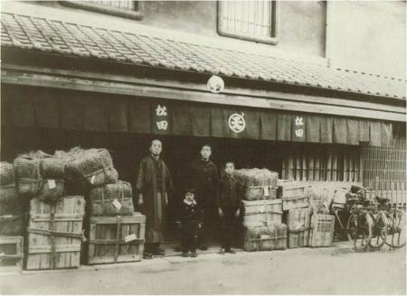 西新町センイ問屋街の1店（松田商店）の写真